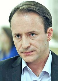 Сергей Владимирович Паршин, отец Алины, владелец фармацевтической компании