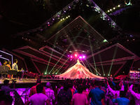 Featuring Live Instruments