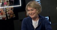 Виктория Толстоганова: «Если мы говорим о крушении прекрасных 90-х, моя семья была там, где денег не было вообще. Нам вообще нечего было есть». Актриса о том, почему перестала играть в театре, любимых режиссерах и «отчаянном безденежье»