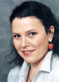 Янина Хачатурова