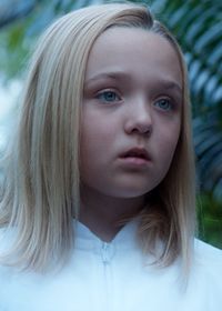 Grace Draxton / Nora Mitchell