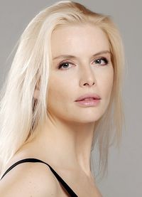 Анна Чурина