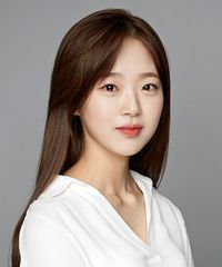 Kim Shi Eun