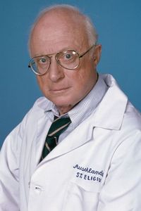 Dr. Daniel Auschlander