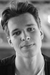 Роман Иванов