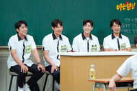 Episode 237 with Kim Min-joon, Song Jong-ho, Son Ho-jun and Koo Ja-sung