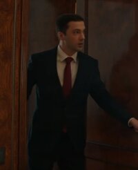 Помощник мэра