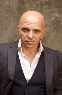 Александр Шоуа