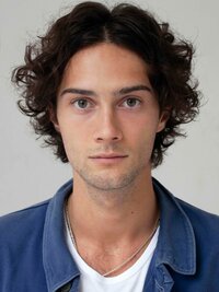Oli Green