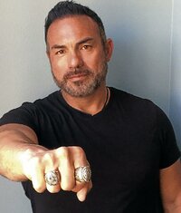Tony Casillas
