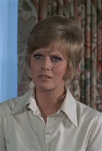 Linda Robinson