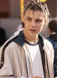 Антон, парень Сони