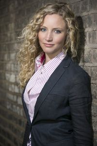 Dr. Suzannah Lipscomb