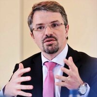 Frédéric Van Leeuw