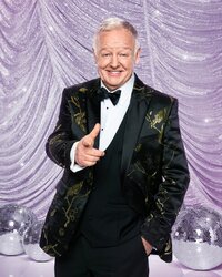Les Dennis