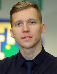 Олег Солнцев