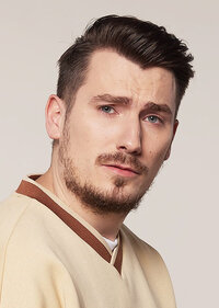 Дмитрий Пур