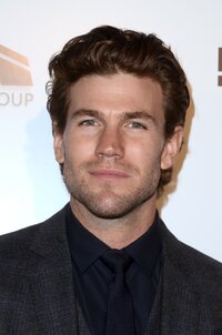Austin Stowell