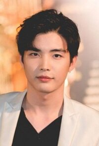 Pasatorn Lertsathitwong