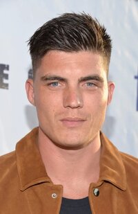 Zane Holtz