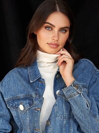 Isabel Crowe