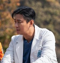 Baek Kang Hyuk