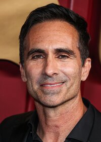 Néstor Carbonell