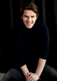 Денис Секирин