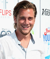 Luke Benward