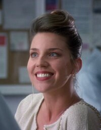 Linda Farrell