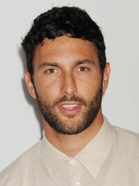 Noah Mills