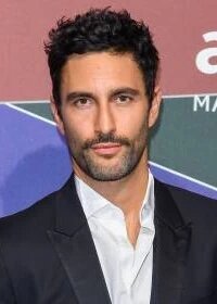 Noah Mills