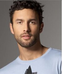 Noah Mills