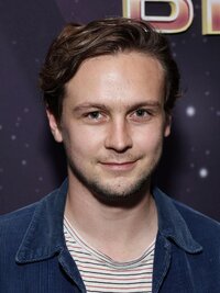 Logan Miller