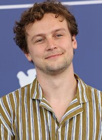 Logan Miller