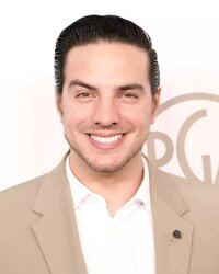 Vadhir Derbez