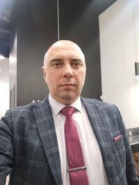 Валерий Шувалов