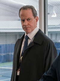 Detective Bobby Smullen