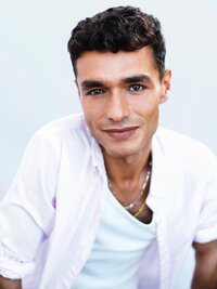 Raz Ayer