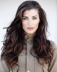 Annalaina Marks
