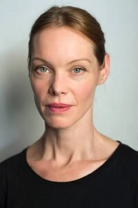 Mona Petri
