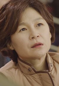 Kyung Pil&#039;s Mother