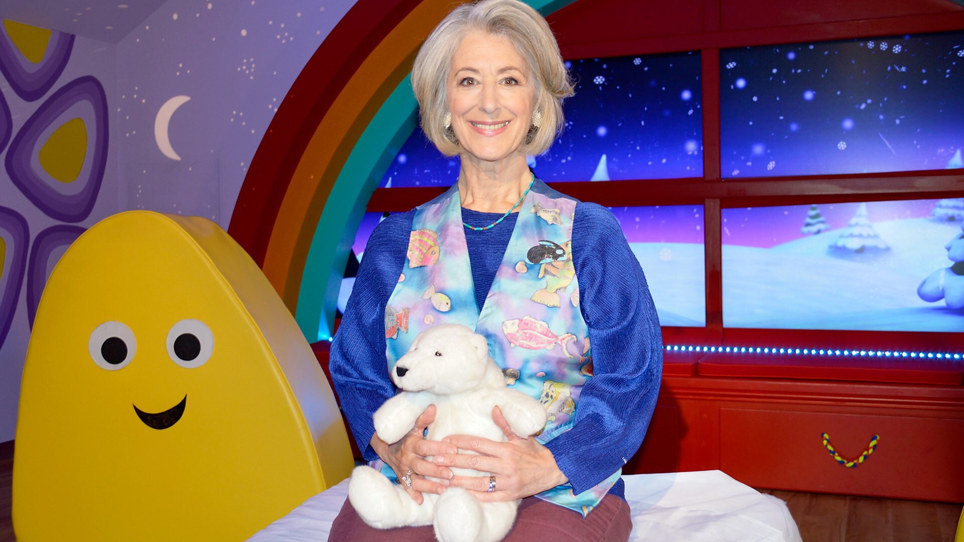 Maureen Lipman - A Dot in the Snow - CBeebies Bedtime Stories 2016-12 ...