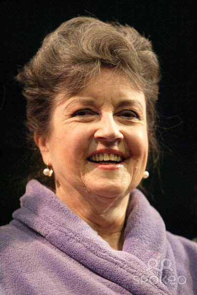 Lorraine Bayly