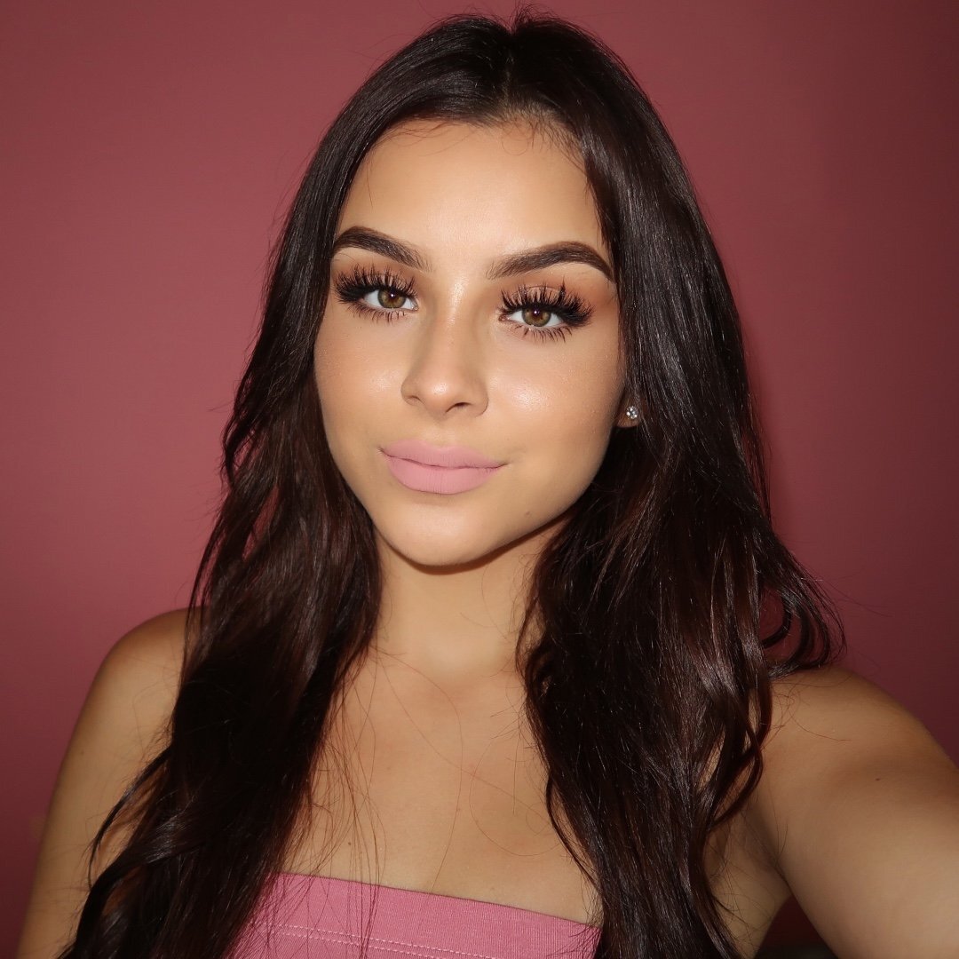 Andrea Russett Makeup