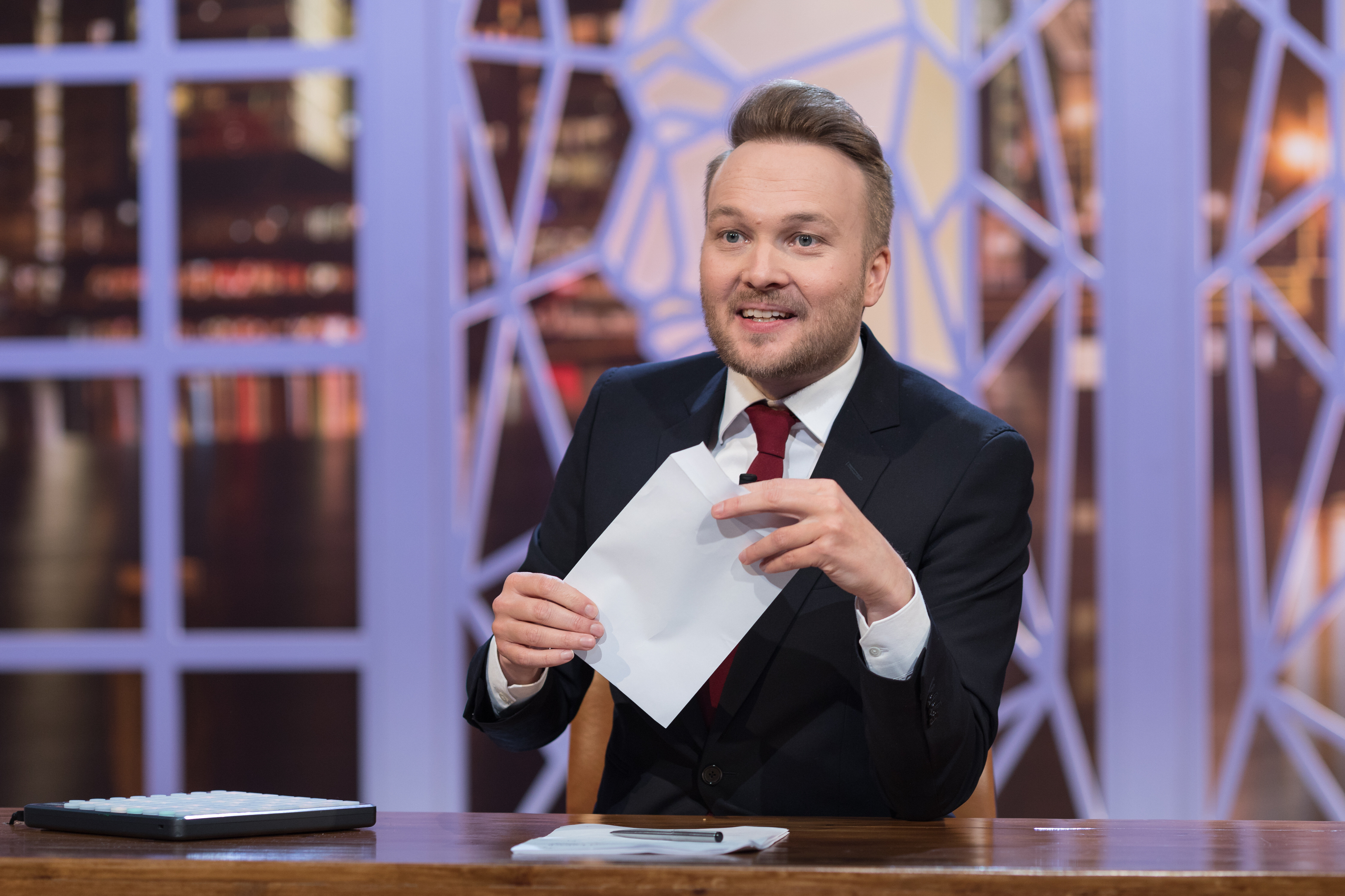 Zondag met Lubach S8 E06 – Gemeenteraadsleden
