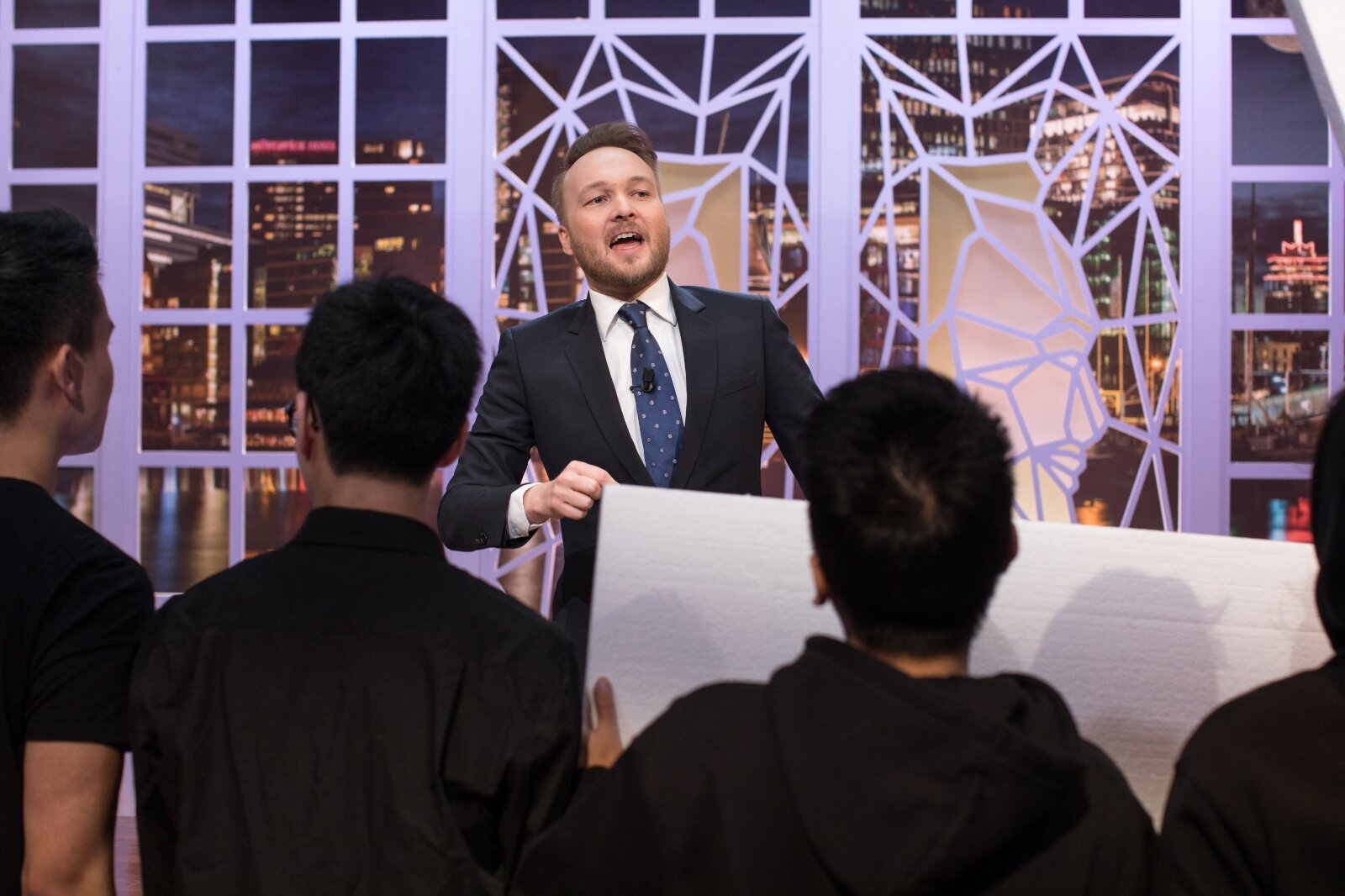 Zondag met Lubach S8 E08 – China