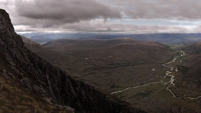 Nicholas Crane's Britannia: The Great Elizabethan Journey S1 E02 – A Journey Through the Borders and Scotland