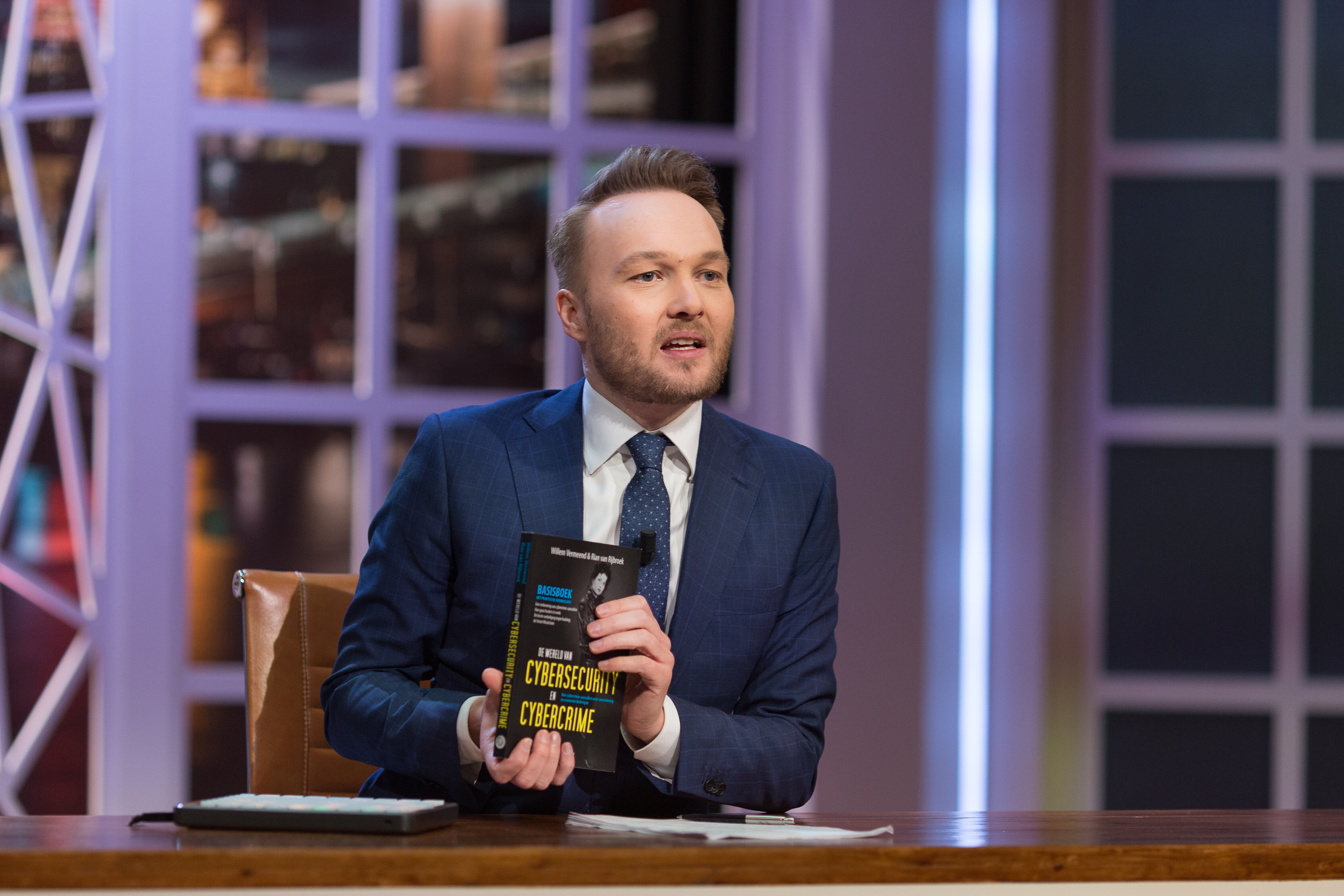 Zondag met Lubach S8 E02 – Groene stroom