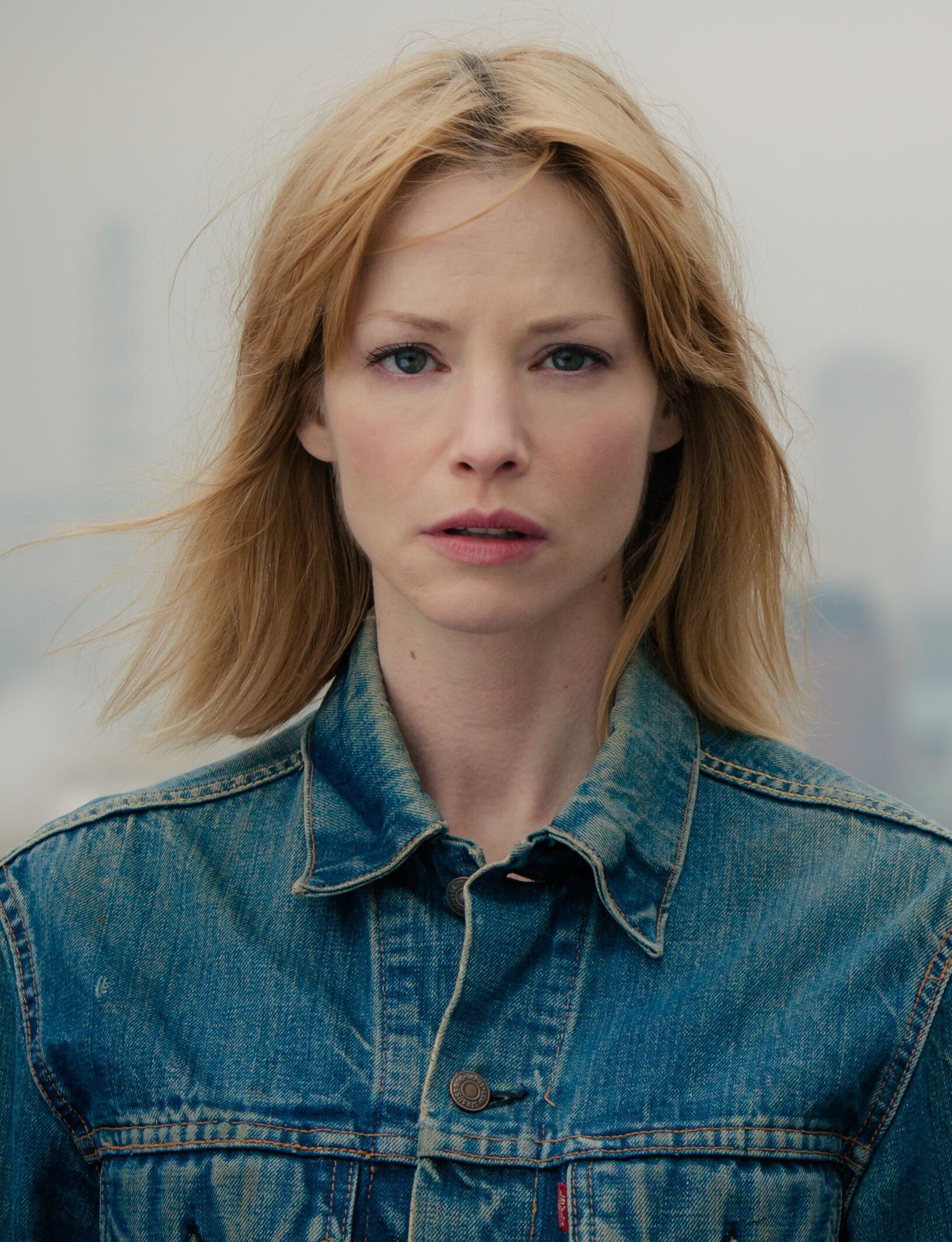 Mary day. Сиенна Гиллори. Актриса Сиенна Гиллори. Сиенна Гиллори фото. Sienna Guillory Лютер.